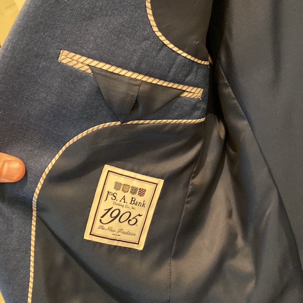 Joseph A Bank Sport coat 40L 52% Silk 48% wool. Very nice, never worn. - Picture 5 of 7